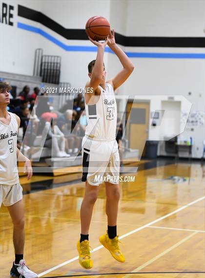 Thumbnail 2 in Williams Field vs. Sierra Linda (Valley Christian Boys Basketball Thanksgiving Tournament) photogallery.