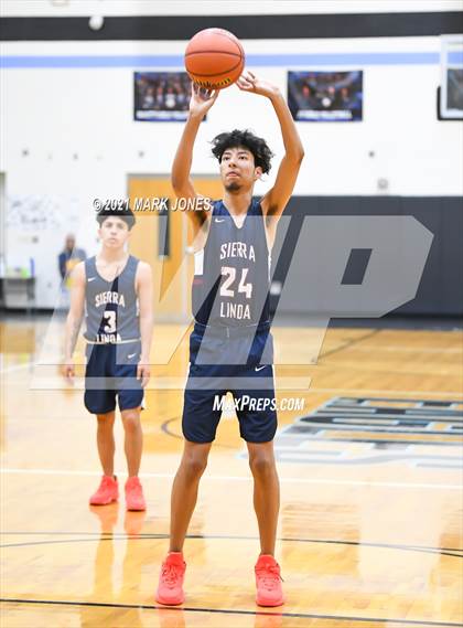 Thumbnail 3 in Williams Field vs. Sierra Linda (Valley Christian Boys Basketball Thanksgiving Tournament) photogallery.