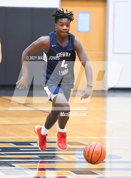Thumbnail 2 in Williams Field vs. Sierra Linda (Valley Christian Boys Basketball Thanksgiving Tournament) photogallery.
