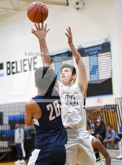 Thumbnail 1 in Williams Field vs. Sierra Linda (Valley Christian Boys Basketball Thanksgiving Tournament) photogallery.