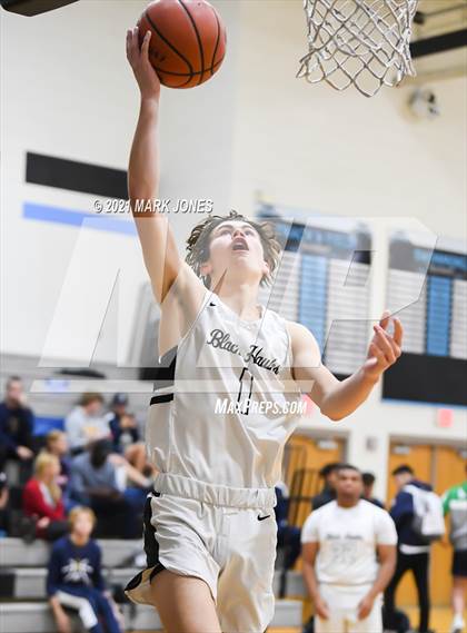 Thumbnail 1 in Williams Field vs. Sierra Linda (Valley Christian Boys Basketball Thanksgiving Tournament) photogallery.