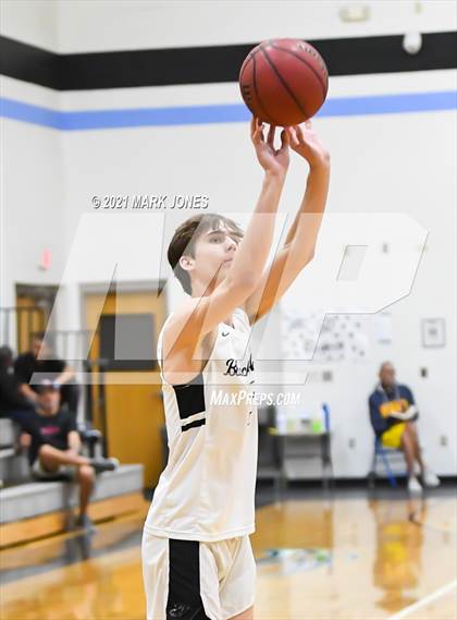 Thumbnail 1 in Williams Field vs. Sierra Linda (Valley Christian Boys Basketball Thanksgiving Tournament) photogallery.