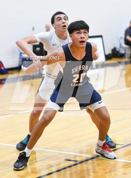 Thumbnail 3 in Williams Field vs. Sierra Linda (Valley Christian Boys Basketball Thanksgiving Tournament) photogallery.