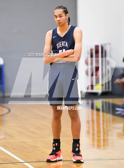 Thumbnail 3 in Williams Field vs. Sierra Linda (Valley Christian Boys Basketball Thanksgiving Tournament) photogallery.