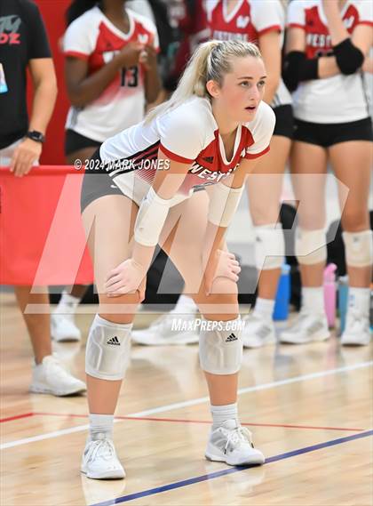 Thumbnail 2 in DuPont Manual vs. Omaha Westside (Nike TOC Southwest) photogallery.