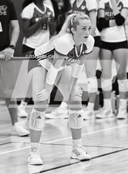 Thumbnail 3 in DuPont Manual vs. Omaha Westside (Nike TOC Southwest) photogallery.