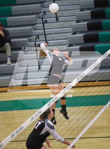 Thumbnail 2 in Eagle Valley vs. Canon City (CHSAA 4A Region 4 Playoff) photogallery.