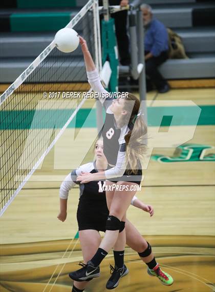 Thumbnail 2 in Eagle Valley vs. Canon City (CHSAA 4A Region 4 Playoff) photogallery.