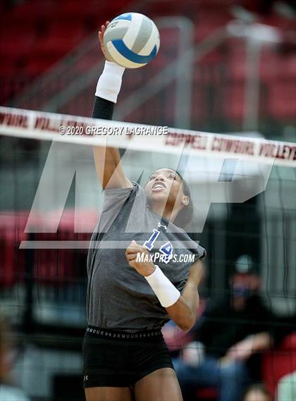 Thumbnail 3 in Carroll vs. Byron Nelson (UIL 6A Region I Quarterfinal) photogallery.