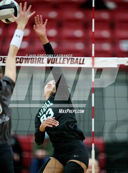 Thumbnail 1 in Carroll vs. Byron Nelson (UIL 6A Region I Quarterfinal) photogallery.