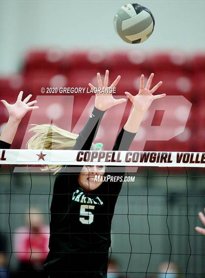 Thumbnail 1 in Carroll vs. Byron Nelson (UIL 6A Region I Quarterfinal) photogallery.