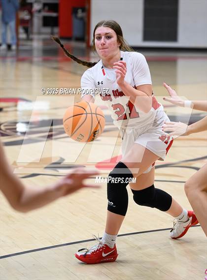 Thumbnail 1 in Westside vs. Rivercrest (Cavenaugh Classic) photogallery.