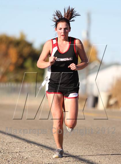 Thumbnail 2 in 3A D3 District Meet photogallery.