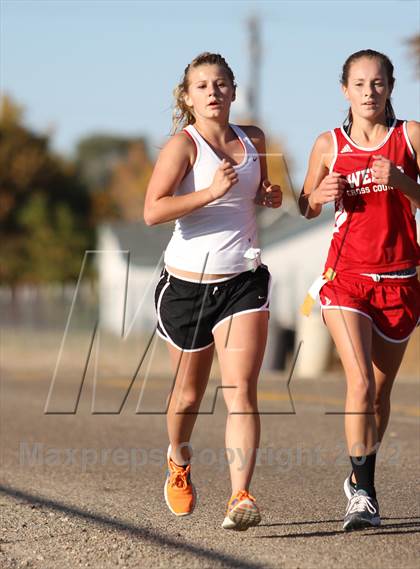 Thumbnail 3 in 3A D3 District Meet photogallery.