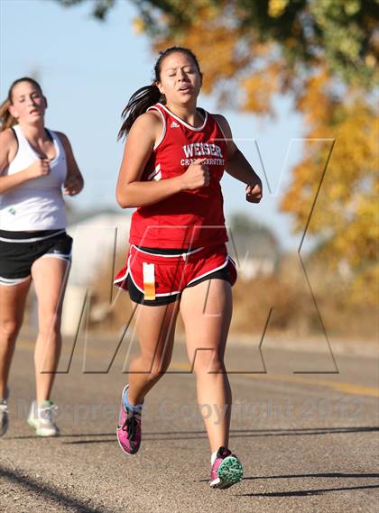 Thumbnail 1 in 3A D3 District Meet photogallery.