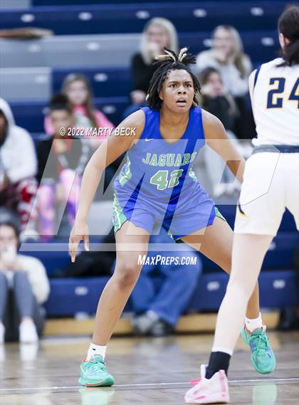Thumbnail 3 in Blue Springs South vs Battle (Sophe Cunningham Classic) photogallery.