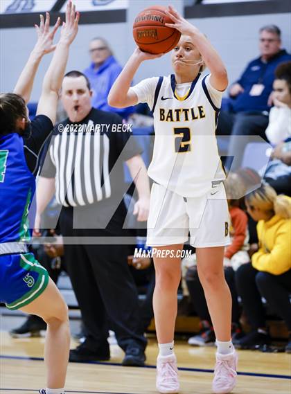 Thumbnail 3 in Blue Springs South vs Battle (Sophe Cunningham Classic) photogallery.
