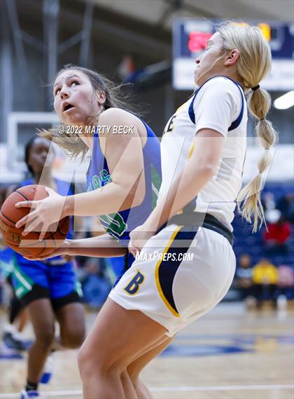Thumbnail 2 in Blue Springs South vs Battle (Sophe Cunningham Classic) photogallery.
