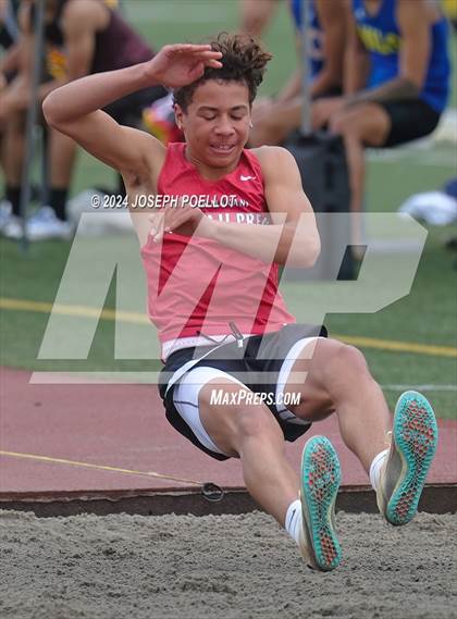 Thumbnail 3 in Kamehameha Tournament photogallery.