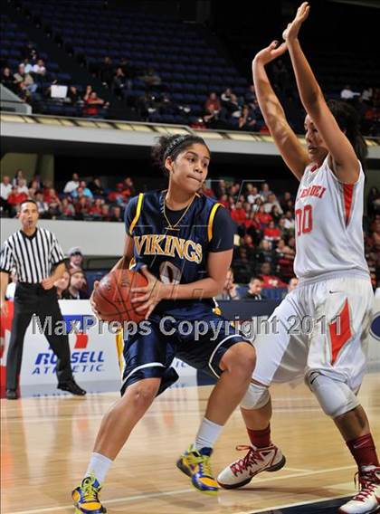 Thumbnail 1 in Mater Dei vs. Santa Monica (CIF SS Playoffs) photogallery.