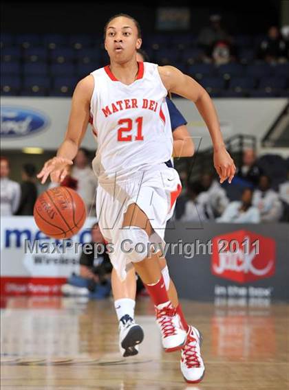 Thumbnail 3 in Mater Dei vs. Santa Monica (CIF SS Playoffs) photogallery.