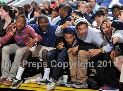 Thumbnail 2 in Mater Dei vs. Santa Monica (CIF SS Playoffs) photogallery.