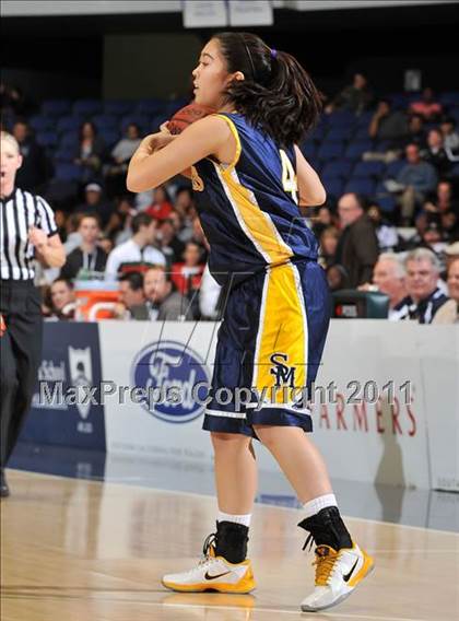 Thumbnail 2 in Mater Dei vs. Santa Monica (CIF SS Playoffs) photogallery.