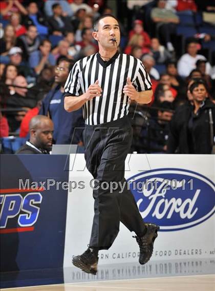 Thumbnail 2 in Mater Dei vs. Santa Monica (CIF SS Playoffs) photogallery.