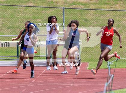 Thumbnail 2 in NCISAA D1 State Championships photogallery.