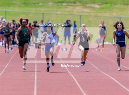 Thumbnail 3 in NCISAA D1 State Championships photogallery.