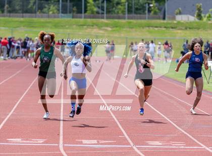 Thumbnail 3 in NCISAA D1 State Championships photogallery.