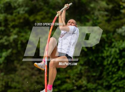 Thumbnail 2 in NCISAA D1 State Championships photogallery.