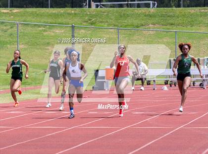 Thumbnail 2 in NCISAA D1 State Championships photogallery.