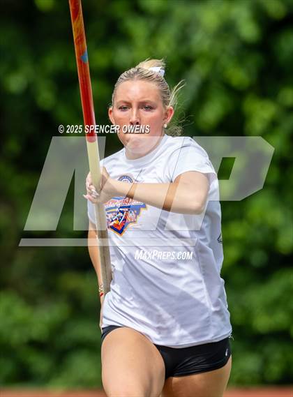 Thumbnail 3 in NCISAA D1 State Championships photogallery.