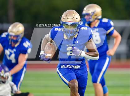 Thumbnail 1 in Warren @ Alamo Heights (Scrimmage) photogallery.