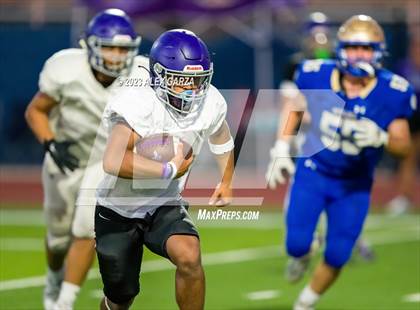 Thumbnail 1 in Warren @ Alamo Heights (Scrimmage) photogallery.