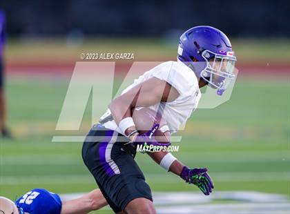 Thumbnail 1 in Warren @ Alamo Heights (Scrimmage) photogallery.