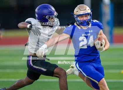 Thumbnail 2 in Warren @ Alamo Heights (Scrimmage) photogallery.