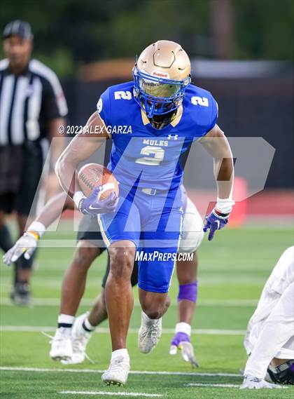 Thumbnail 2 in Warren @ Alamo Heights (Scrimmage) photogallery.