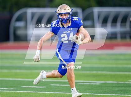 Thumbnail 2 in Warren @ Alamo Heights (Scrimmage) photogallery.
