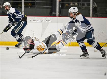 Thumbnail 2 in Pittsford @ McQuaid (NYSPHSAA Section V Class A Semifinals) photogallery.