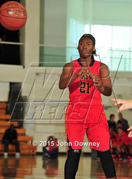 Thumbnail 3 in Windward vs Etiwanda  (CIF SS D1AA Final) photogallery.