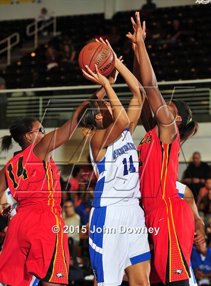 Thumbnail 3 in Windward vs Etiwanda  (CIF SS D1AA Final) photogallery.