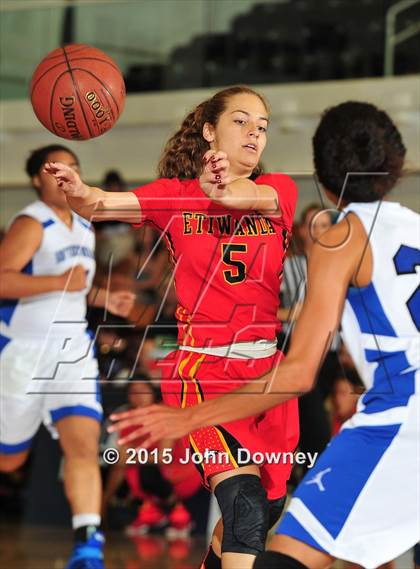 Thumbnail 1 in Windward vs Etiwanda  (CIF SS D1AA Final) photogallery.
