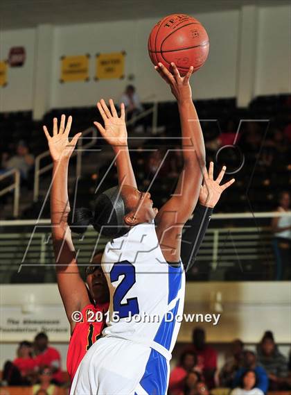 Thumbnail 1 in Windward vs Etiwanda  (CIF SS D1AA Final) photogallery.