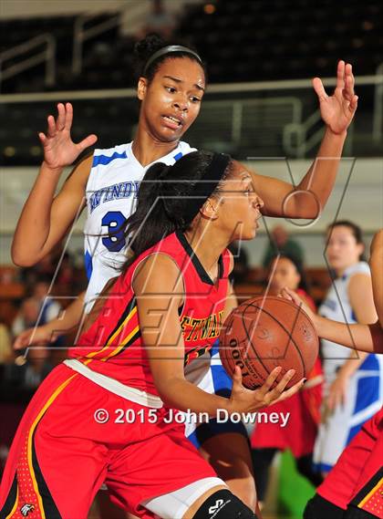 Thumbnail 2 in Windward vs Etiwanda  (CIF SS D1AA Final) photogallery.