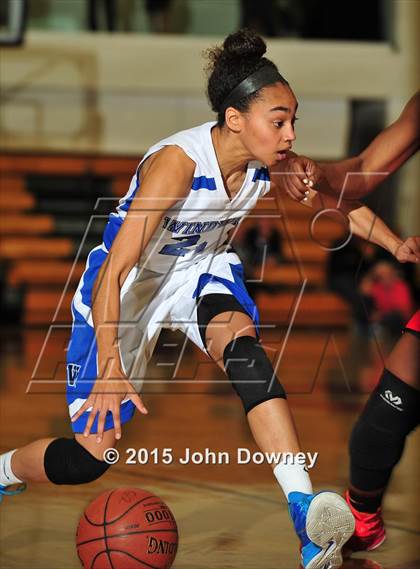 Thumbnail 2 in Windward vs Etiwanda  (CIF SS D1AA Final) photogallery.