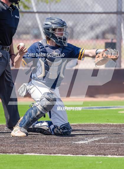 Thumbnail 2 in Santa Barbara vs. Bend (Coach Bob Invitational) photogallery.