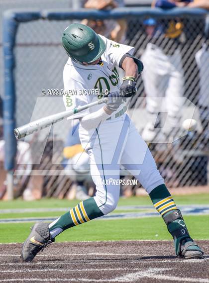Thumbnail 1 in Santa Barbara vs. Bend (Coach Bob Invitational) photogallery.