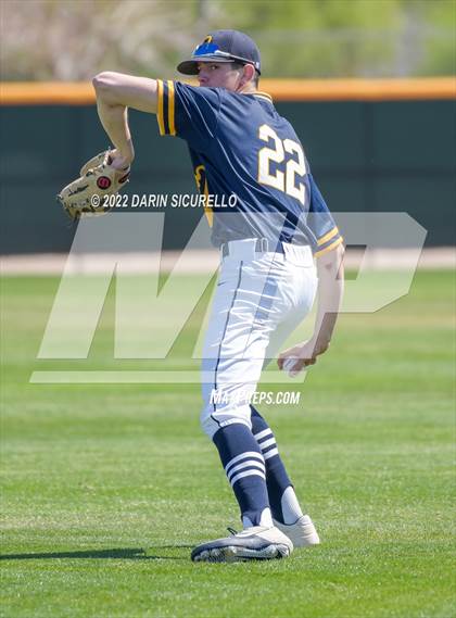 Thumbnail 1 in Santa Barbara vs. Bend (Coach Bob Invitational) photogallery.